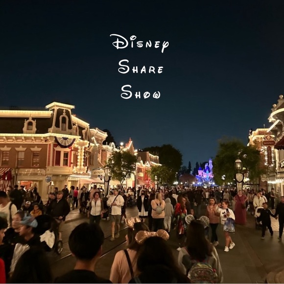 Like this listing to be notified when I go live🎊🥳🎊🥳 - Picture 1 of 14